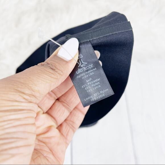 Ultracor Women's The Altitude Silk Posey Blue Print Sleeveless Crop XS NEW - Picture 4 of 4